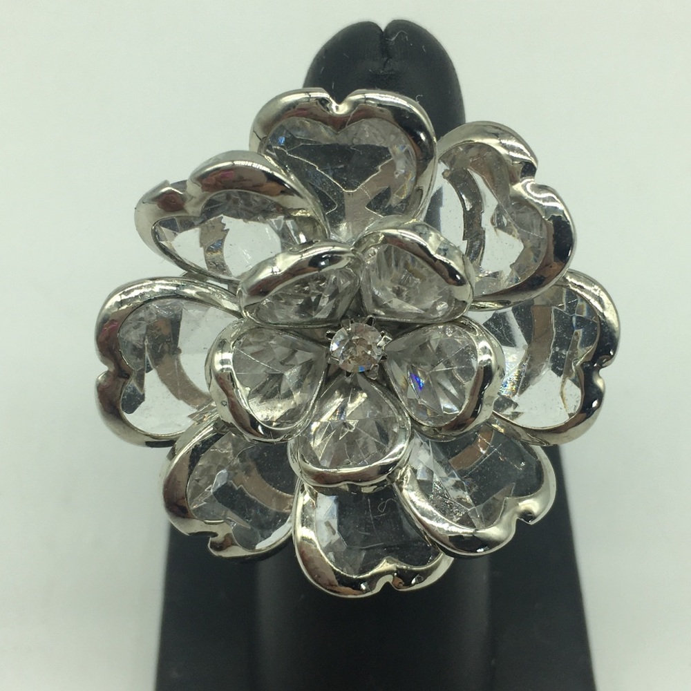 Silver Clear Petals Flower Statement Ring Adjusta… - image 3